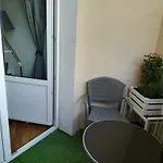 I Na Deptaku